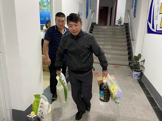 心怀感恩，温暖中秋