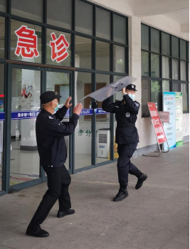 练本领 筑防线—润州保安公司组织镇江市第三人民医院保安队进行反恐防暴技能培训