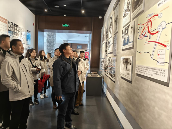 重温峥嵘岁月，汲取红色力量