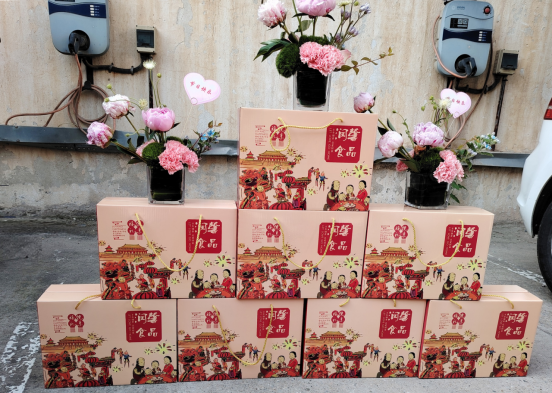 特别的爱献给特别的“慈善母亲”